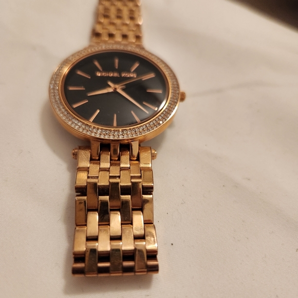 EUC Rose Gold Michael Kors Watch - Picture 8 of 10